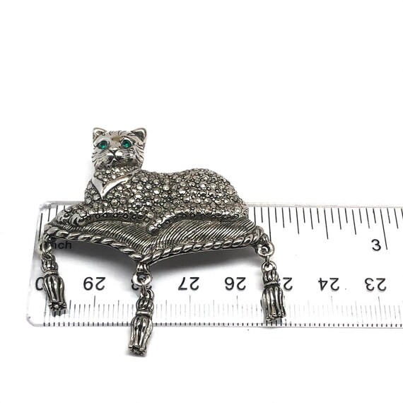 Vintage 1990s Avon Faux Marcasite Cat Brooch Gree… - image 10