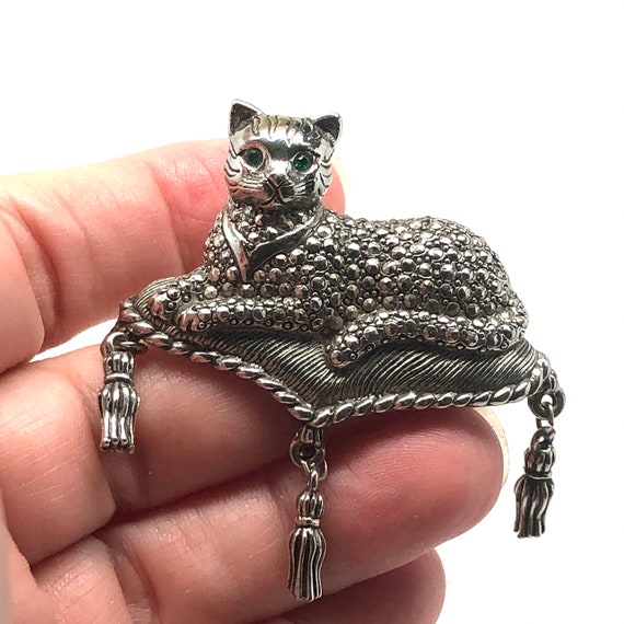 Vintage 1990s Avon Faux Marcasite Cat Brooch Gree… - image 5