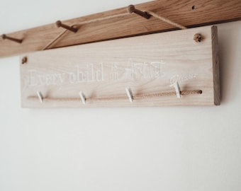 Wooden - Every child is an Artist  - Whitewash - Wall display - Wooden sign