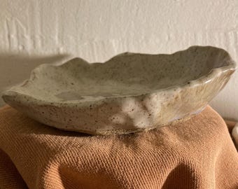 HANDMADE BOWL - Half Moon Bowl - Stoneware - Handbuilt - Minimalist - Rustic - Cream - Tan - Beige -Linen