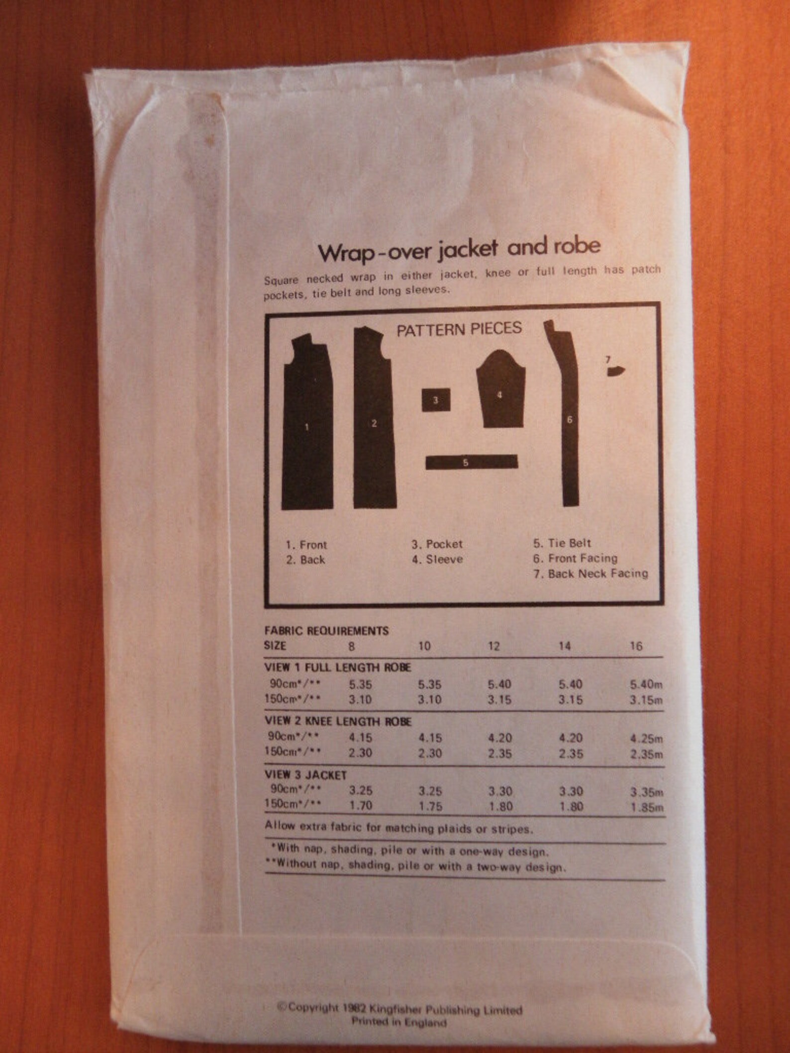 1982 the Look No 5 Sewing Pattern Ladies Wrap Over Dressing Gown Robe