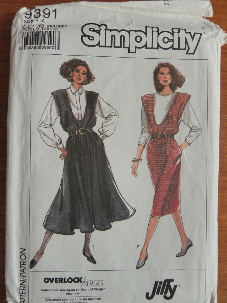 1989 Simplicity 9391 Sewing Pattern Ladies Pullover Jumper skirt Elasticated Waist Low neckline uncut size Petite X large.