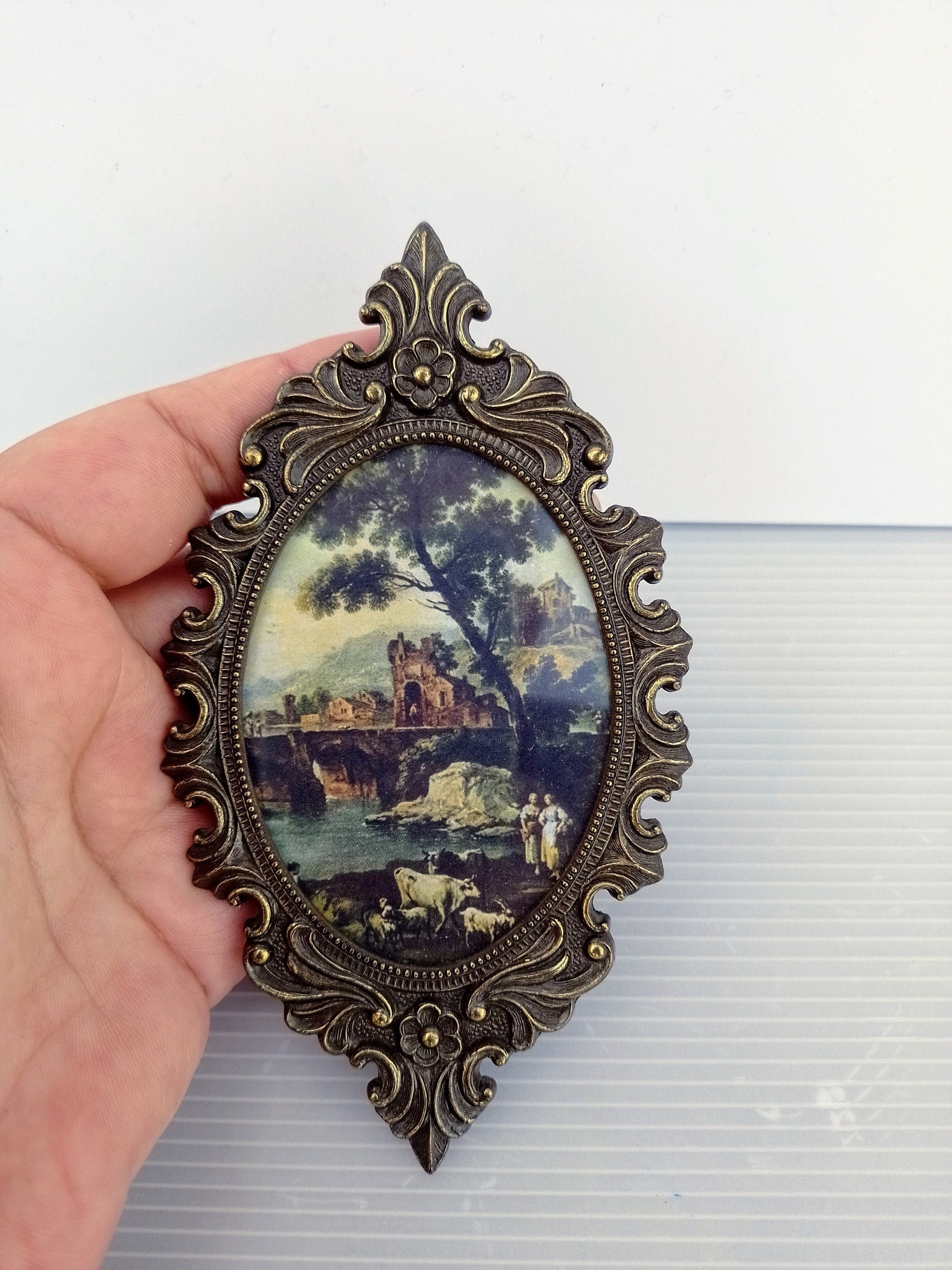 2 Vintage Oval Brass Ornate Frame With Picture. Landscape Etsy