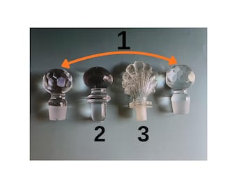 Tapones decorativos italianos vintage para botellas de vidrio. Tapones para botellas de vidrio. Tapones para decantadores vintage. Tapones para botellas de perfume. Tapones de vidrio.