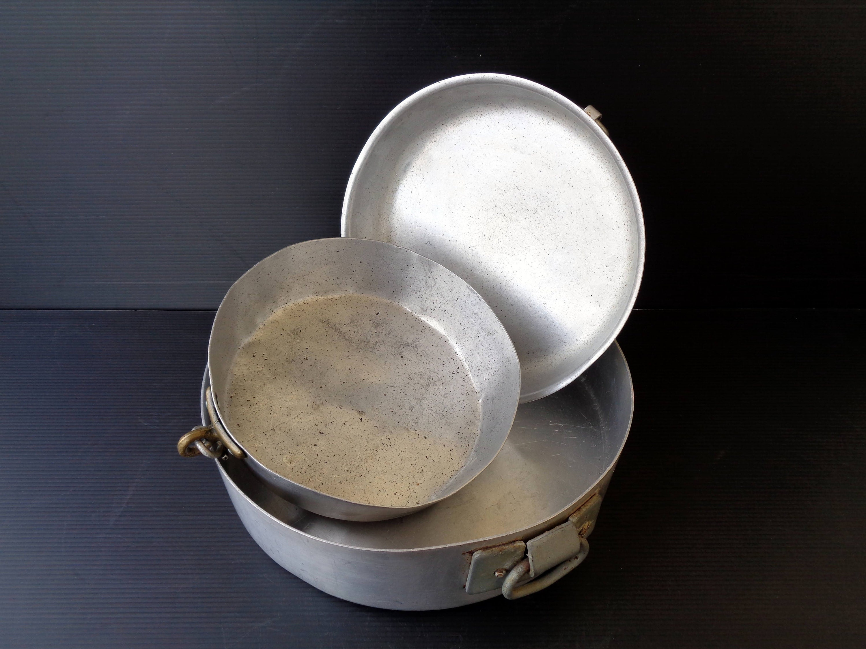 Bakeware from Armchair World - imported Italian paper baking pans