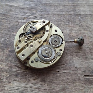 Vintage Pocket Watch Movement, Antique Brass Watch Movement, Big Round Mechanism - c25