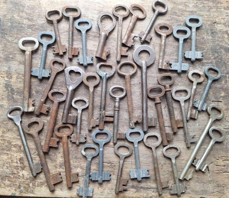 Vintage Metal Big Key, Rustic Skeleton Keys, Antique Keys, Barn Keys ...
