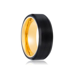 Schwarzer gebürsteter Ring mit Innengold, schwarzer Wolfram-Hochzeitsring, zweifarbige Herrenringe in Schwarz, Gold und Schwarz, schwarzer Titanring