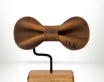 Personalized Bow Tie, Leather Bow Tie for Men, Leather Bow Tie, Gift for him, Personalized gift, Groomsmen Gifts, Bowtie, Leather Gifts