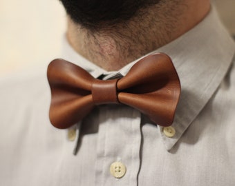 Personalized Bow Tie, Leather Bow Tie for Men, Leather Bow Tie, Gift for him, Personalized gift, Groomsman proposal, Bowtie, Leather Gifts
