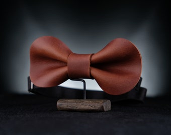 Personalized Bow Tie, Leather Bow Tie for Men, Leather Bow Tie, Gift for him, Personalized gift, Groomsman proposal, Bowtie, Leather Gifts