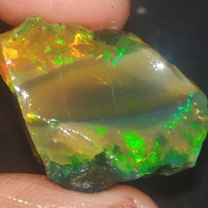 42.10 Amazing Top Grade Quality opal Ethiopian opal Raw crystal Opal Raw Rare Opal Raw Natural Opal Raw multi flashy Opal Raw welo Opal21x37