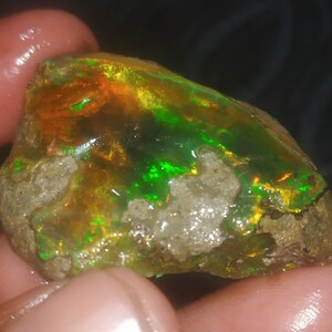55cts Rare Grade opal Ethiopian opal Raw crystal Opal Raw Rare Beautiful Opal Raw Natural Opal Raw multi flashy Opal Raw welo Opal Raw 30x34