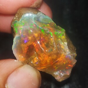 32.50 Top Grade opal Ethiopian opal Raw crystal Opal Raw Rare Beautiful Opal Raw Natural Opal Raw multi flashy Opal Raw welo Opal Raw19x28