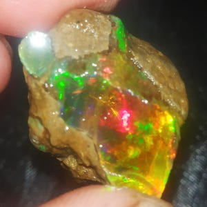 28.20 Superb opal Raw Ethiopian opal Raw crystal Opal Raw Rare Beautiful Opal Raw Natural Opal Raw multi flashy Opal Raw welo Opal Raw19x24