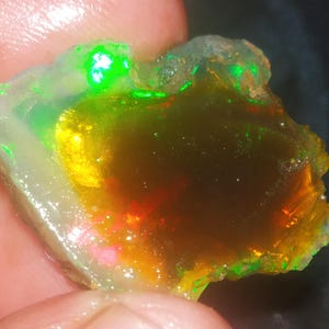 21.20ct Rare fire opal Ethiopian opal Raw crystal Opal Raw Rare Beautiful Opal Raw Natural Opal Raw multi flashy Opal Raw welo Opal Raw20x24