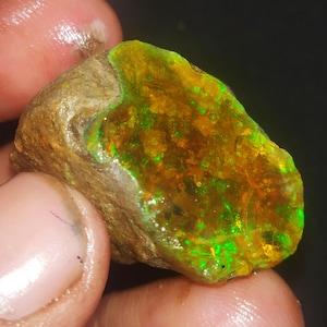 42.10AAA Quality fire opal Ethiopian opal Raw crystal Opal Raw Rare Beautiful Opal Raw Natural Opal Raw multi flashy Opal Raw welo Opal21x37