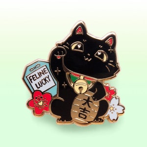 Szczęśliwy Czarny Kot Twardy Emaliowany Brelok Brelok Śliczne Pins Brelok Prezent Wodoodporna Naklejka Winylowa Koty w Japonii Maneki Neko Kuro Neko Urok Szczęścia
