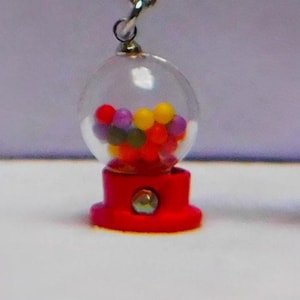 Mini pingente/berloque de resina em formato de bola de chiclete 3D