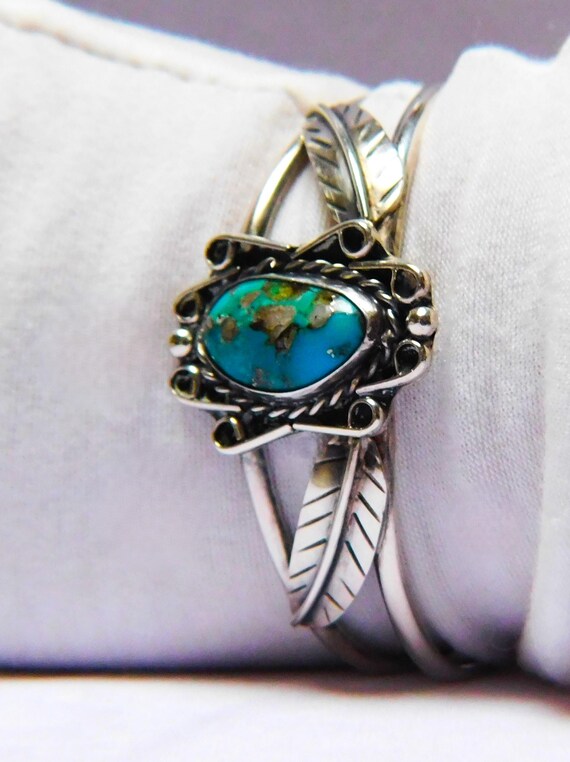 Museum Vintage Navajo 'Quadruple Nugget Turquoise' Native American Jewelry Silver Bracelet Museum Vintage Navajo 'Quadruple Nugget Turquoise' Native American Jewelry Silver Bracelet
