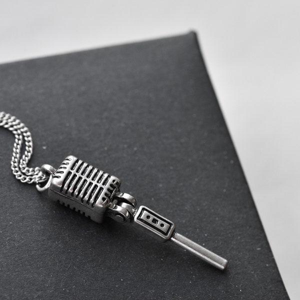 Collier de microphone homme pendentif Collier pour hommes Cadeau punk par Dark Dream Jewellery