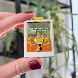 Concert Confetti Interactive Pin