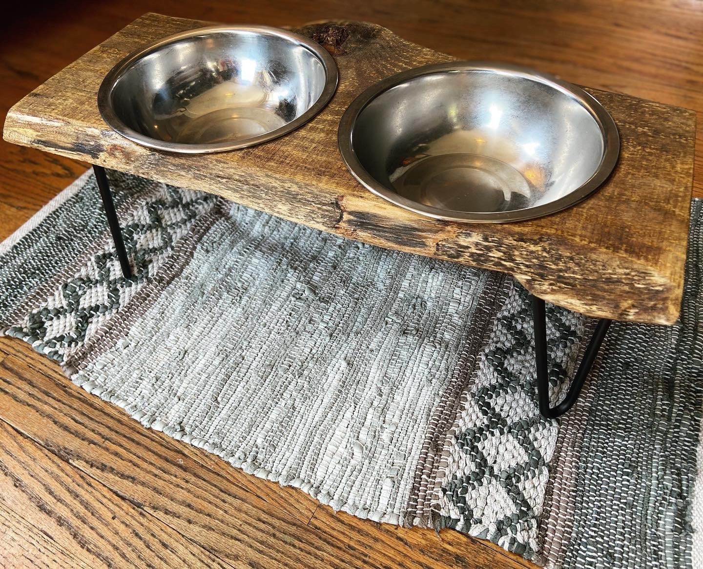 Live Edge Raised Pet Stand for Food or Water Bowls, Dog Food Stand