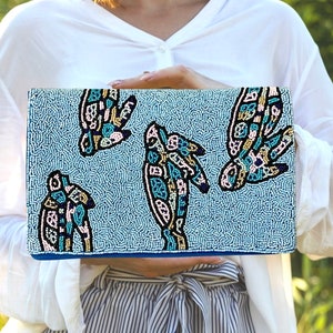 Bolso de tortuga marina Embrague con cuentas Tortuga marina en bolso de noche hecho a mano con cuentas azules