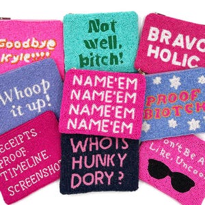 Porte-monnaie Name'em Véritables cadeaux pour femmes au foyer Sacs en perles Bravo Merch Cadeaux RHOBH personnalisés Femmes au foyer Beverly Hills