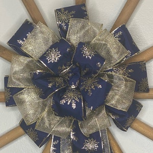 Morning Snow Christmas Tree Bow/ Topper (12 inch)