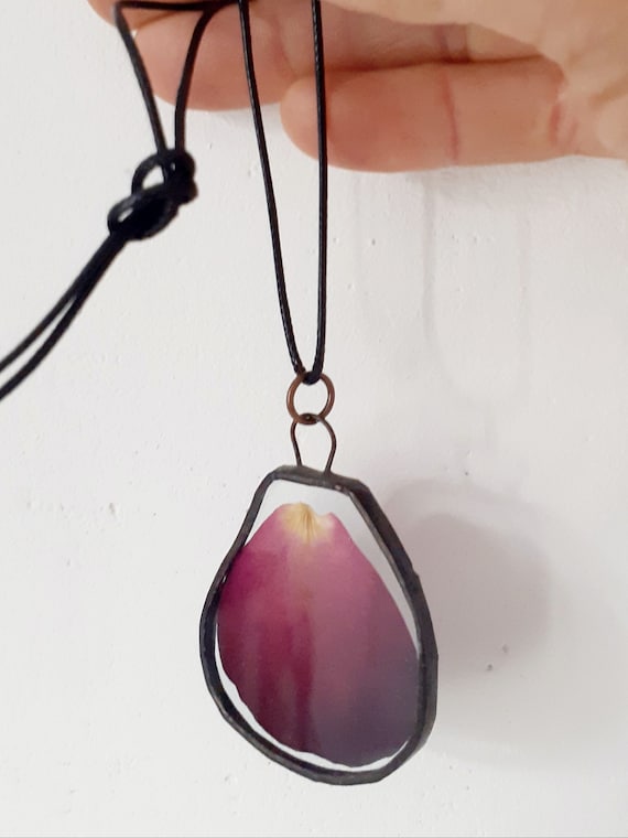 Pendant handmade with herbaria and butterfly
