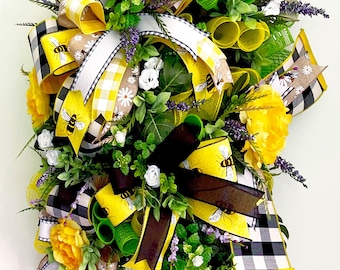Bee Wreath for Front Door, Bee Wreath, Bumble Bee Wreath, Farmhouse Decor, Summer Wreath, Bee Decor, Bumble Bee Decor