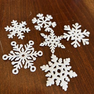 Set fiocchi di neve in gomma eva per decorazioni torte scenografice e bigliettini