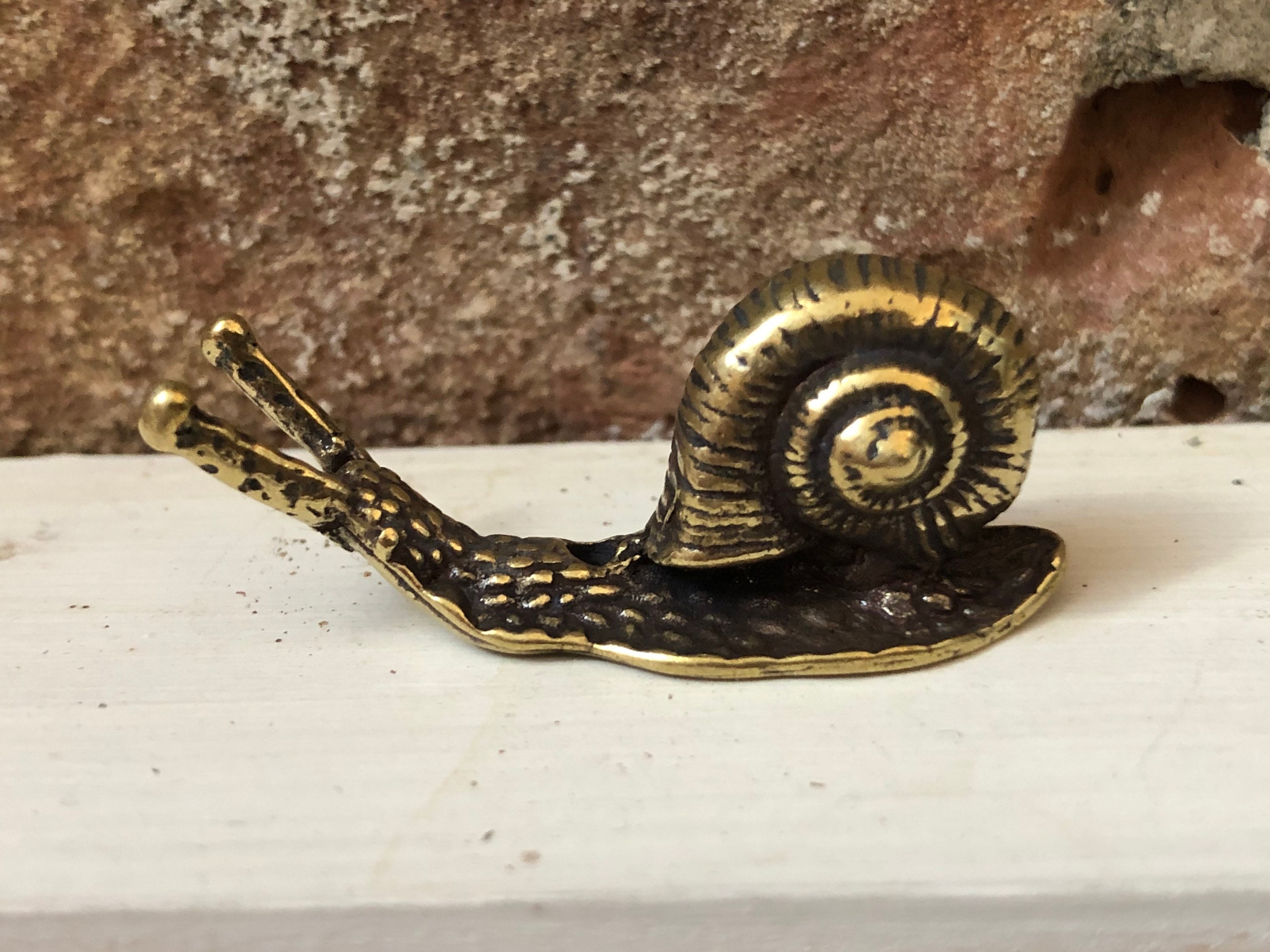 1pc décoratif chic exquis simulation escargot miniature accessoire