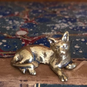 Brass Cat, Ultra-Mini | Brass Kitten | Shadow Box Cat