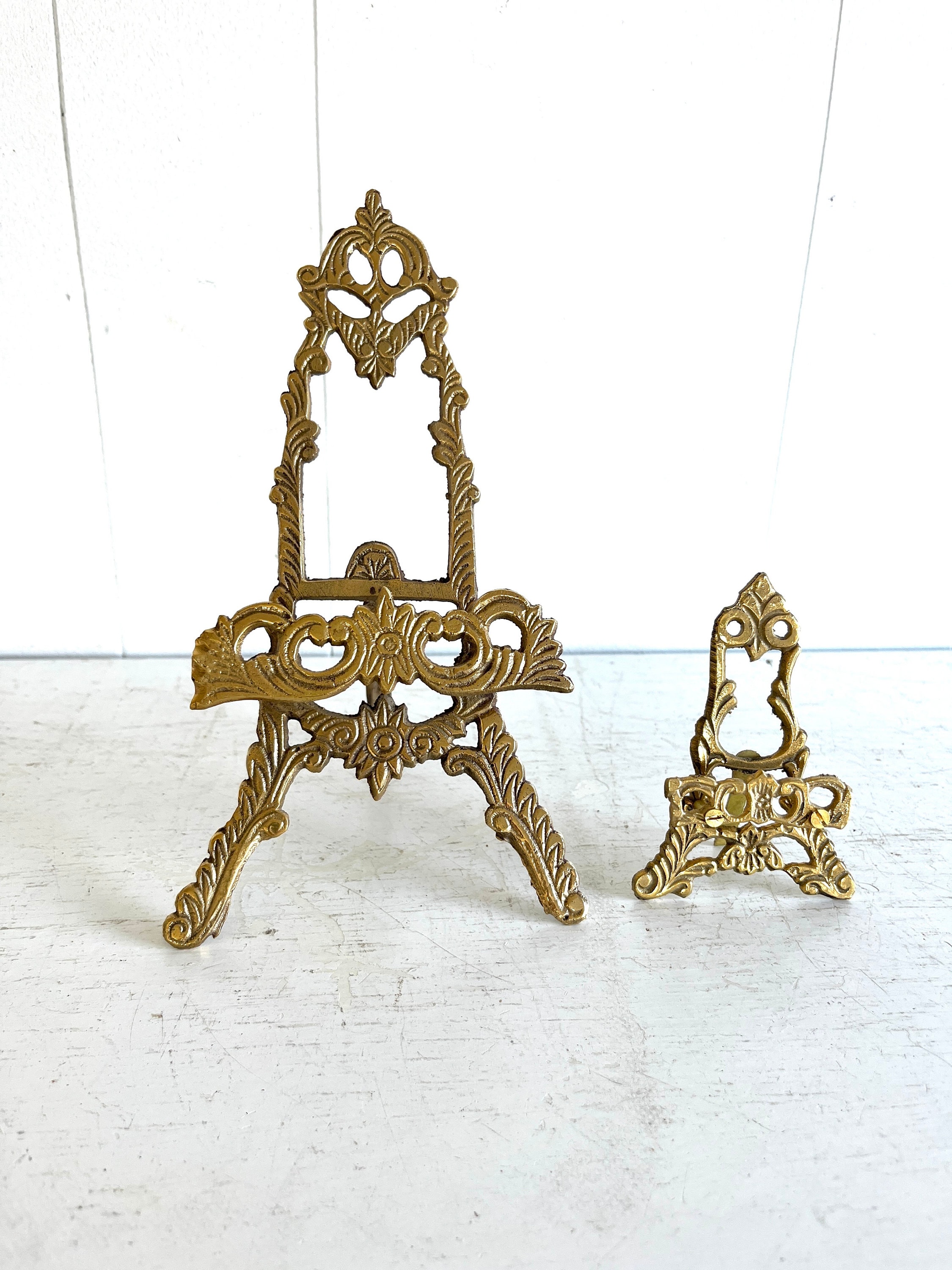 Bard's Scroll Antique Gold-toned Collapsible Easel Stand, 15 H x