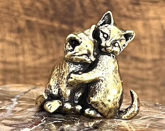 Tiny Brass Kittens, Best Friends