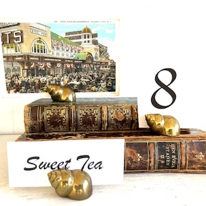 Vintage Brass Shell Photo Holder Holder | Brass Shell Place Card Holder | Wedding Table Number Holder