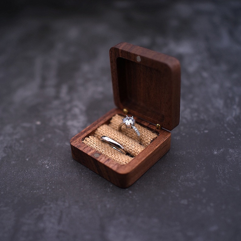 Engagement ring box Ring bearer Custom Ring Box Engraving wedding ring box Ppersonalized wood ring box Ring holder