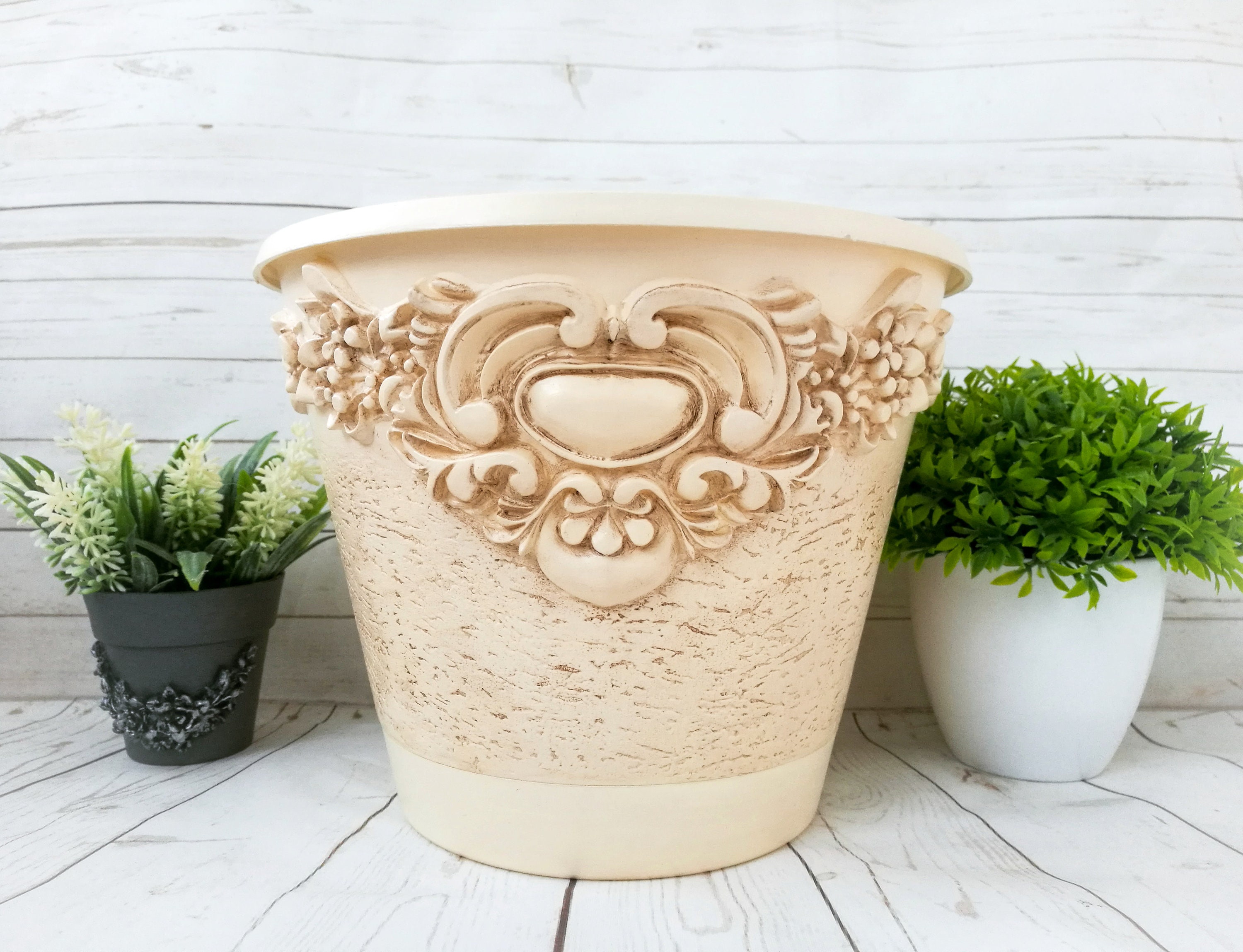 Large Vintage Plant Pots