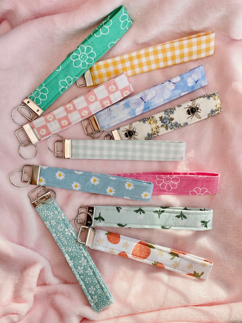 Handmade Key Wristlet | Key Accessory | Cute Keychain Lanyard - Etsy