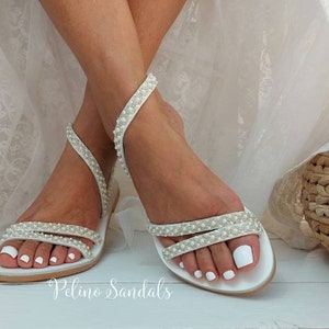 Bridal Sandals - Beach Wedding Sandals - Flats Wedding Sandals -  Pearls Leather Sandals - Bridesmaids Sandals - Hochzeit sandalen