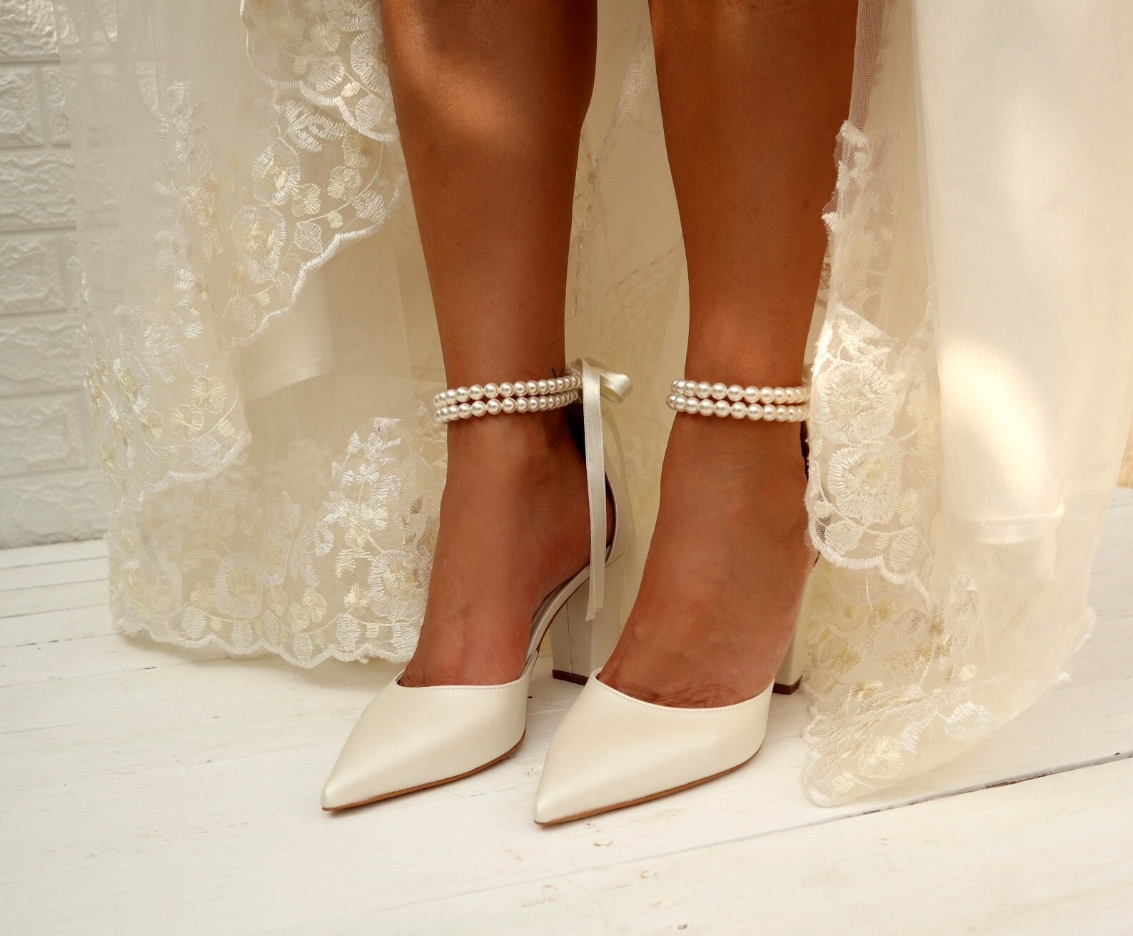Ivory Satin Bridal Bridesmaid Wedding Shoe Sizes 2-8 Pure & Precious OPAL 