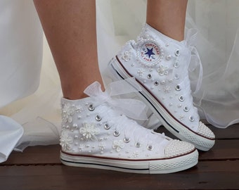 Braut Sneakers - Benutzerdefinierte Hochzeitsschuhe .Perlen Hochzeitsschuhe