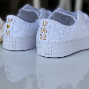 Converse mariée, Converse en dentelle pour la mariée, chaussures de mariage personnalisées pour la danse, chaussures de mariage à destination, cadeau Shiwer pour la mariée image 3