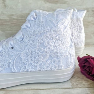 Converse blancas de boda para novia, Converse de encaje para novia, tenis bajos personalizados para novia