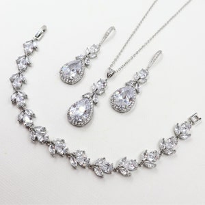 Bridal earrings, Wedding jewelry, Crystal Wedding earrings, Wedding necklace, Wedding jewelry Swarovski, Bridal Jewelry, Bridal Bracelet