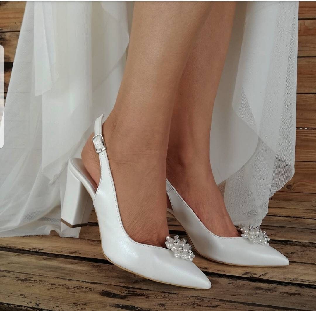 white bridesmaid shoes size 2