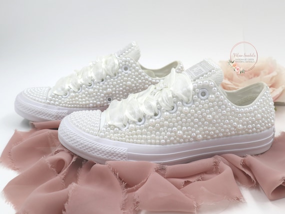 White converse with pearls sale