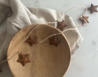 Farmhouse Metal Star Garland: Rustic Iron & Jute Wall Hanging